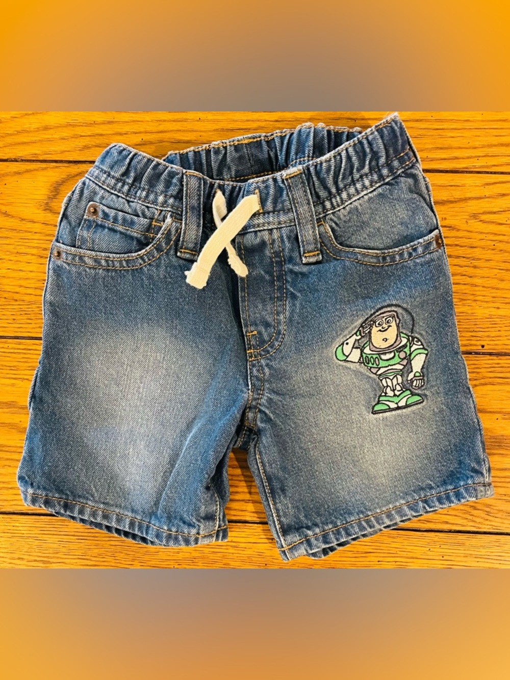 Baby Gap-Pixar collaboration Buzz Lightyear denim shorts, size 2 yrs, unisex - Picture 6 of 6
